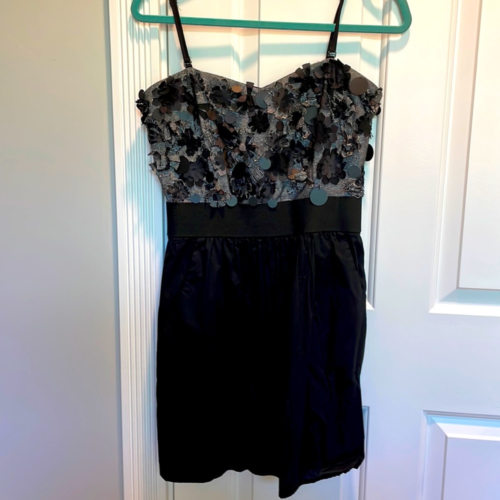 Little Black MM Couture dress with textured flowers and pockets! Size M